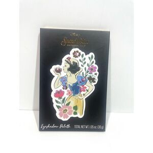 Disney Snow White and the Seven Dwarfs Eyeshadow Palette Mirror Taste Beauty New